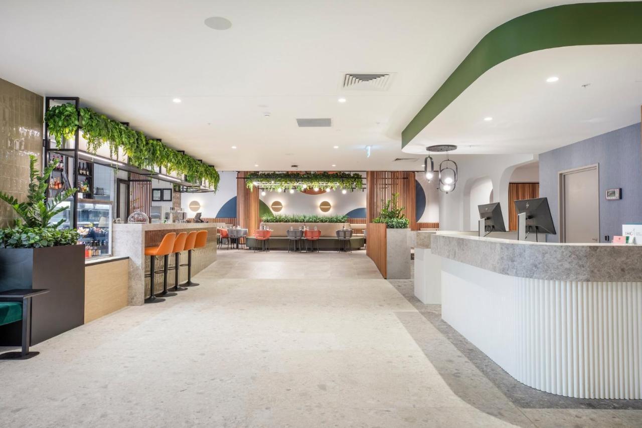 Hotel By Ihg 4*