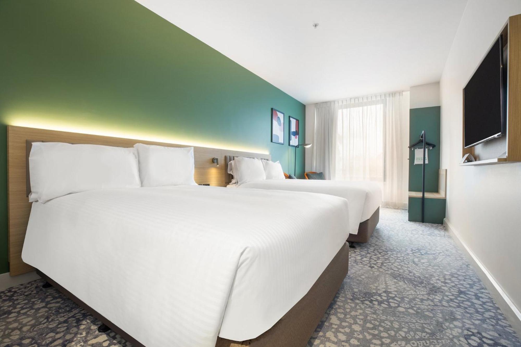 Hotel By Ihg
