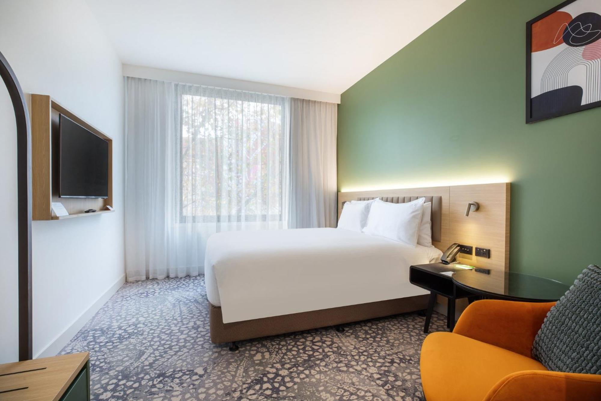 By Ihg Hotel Dandenong